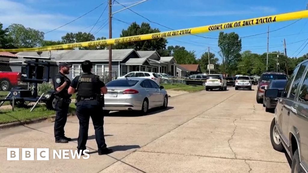 Eight children killed in Louisiana shooting, police say - BBC