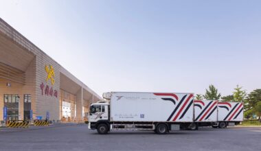 US-Israel war on Iran disrupts art transport routes as prices surge - The Art Newspaper