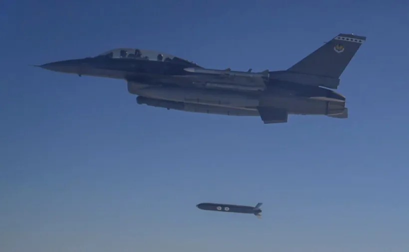 RU forces are struggling to defend against UKR strikes