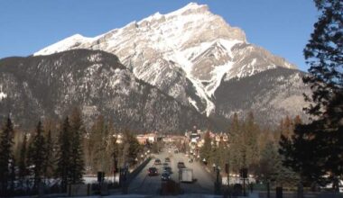 Ontario man charged after foreigners found illegally working in Banff, Jasper