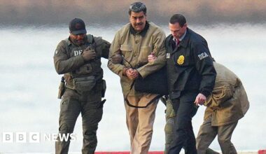 US soldier charged after winning $400,000 betting on removal of Maduro - BBC