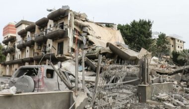 Live updates: Iran war, Trump optimistic about deal, Strait of Hormuz blockade