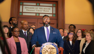 Illinois House Approves Megaprojects Bill, But The Bears Want Changes