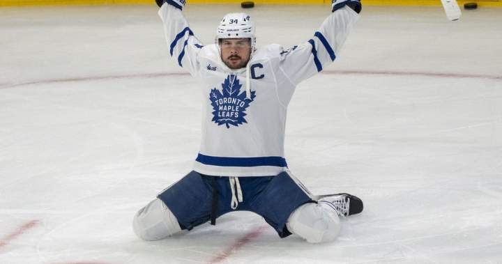 Matthews noncommittal on future with Maple Leafs