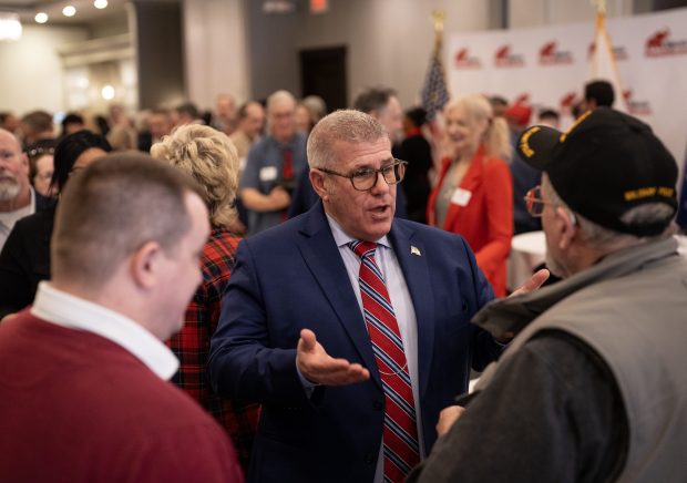Republican gubernatorial nominee Darren Bailey speaks with supporters at an Illinois GOP unity breakfast in Naperville, March 18, 2026. (E. Jason Wambsgans/Chicago Tribune)