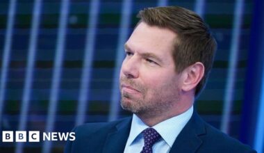 Eric Swalwell abuse claims investigated by Manhattan district attorney - BBC