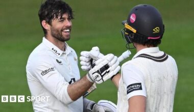 Ben Foakes celebrates scoring a century