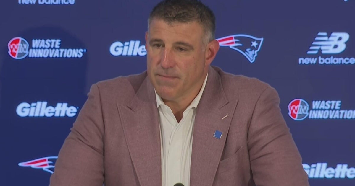 Mike Vrabel speaks after new Dianna Russini photos released: "My previous actions don't meet the standard that I hold myself to"