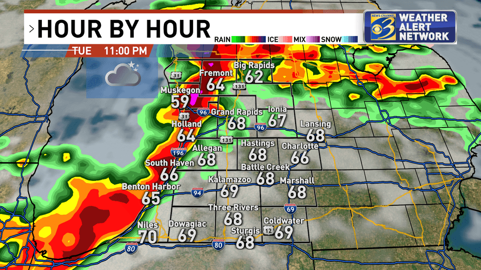 Hour by Hour first brings a line of potential severe storms to our Lake Shore at 11 p.m. Tuesday night. The north-south orientation is a leading indicator that these storms will be capable of powerful wind gusts. If storm heights reach the freezing level, around 11,000', they will likely contain hail. (Meteorologist Jeff Porter/WWMT)