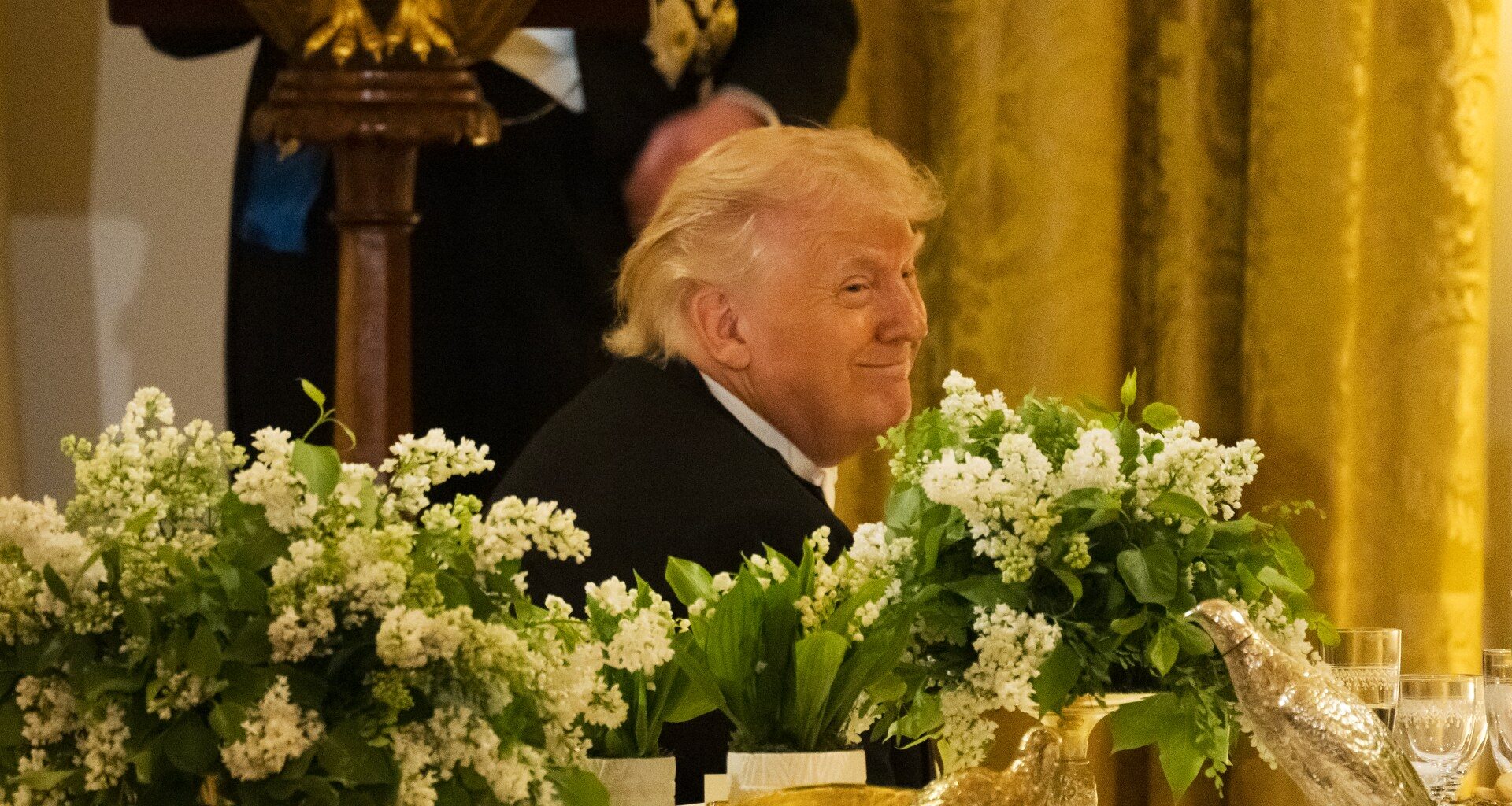 ‘No more Mr Nice Guy’: Trump warns Iran to ‘get smart’ over stalled talks | US-Israel war on Iran News