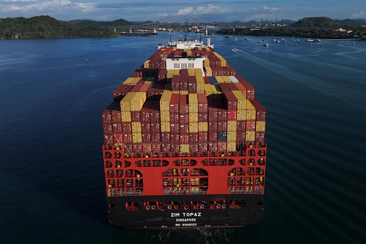 Businesses dole out up to $4 million to cross Panama Canal during Strait of Hormuz chokehold