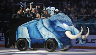 Mammoth 1st home playoff game ‘going to be awesome’