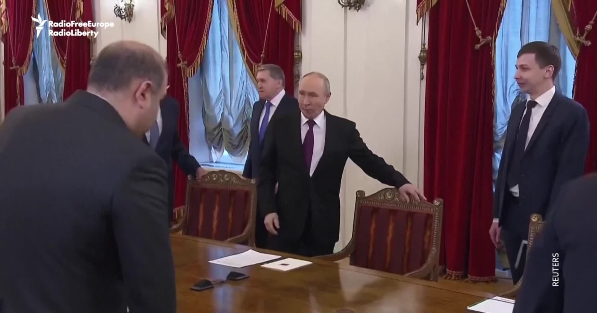 Putin Praises Iran's 'Heroic' Fight, Says 'Strategic Relationship' Will Continue