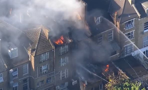 Firefighters tackle huge blaze near synagogue in Stamford Hill - London Evening Standard