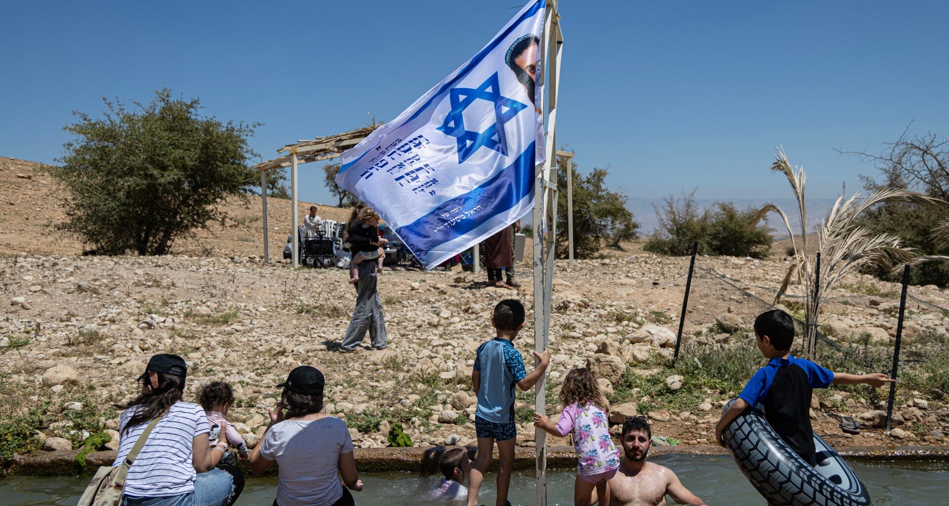 Negotiations that enable Israel’s land-grabs | Israel-Palestine conflict