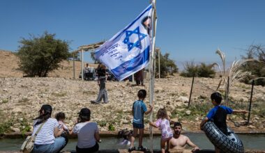 Negotiations that enable Israel’s land-grabs | Israel-Palestine conflict