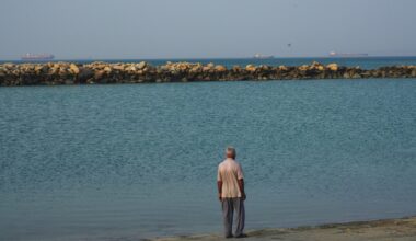 Is Iran’s oil storage nearly full – and will it have to cut production? | US-Israel war on Iran News