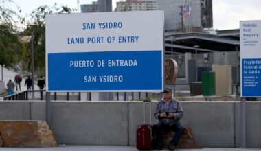 Appeals court blocks Trump's asylum crackdown at U.S.-Mexico border