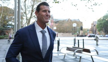 One of Australia's most decorated soldiers charged with committing 5 war crime murders in Afghanistan