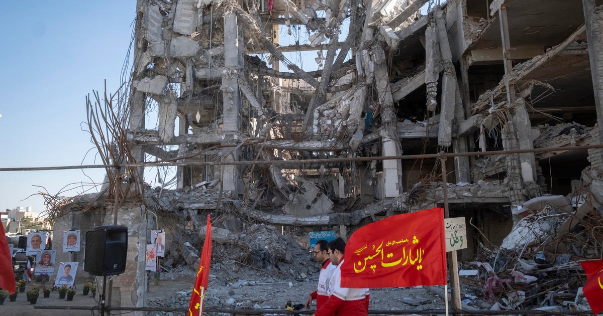 U.S., Iran prepare for talks as shaky ceasefire holds, Strait of Hormuz traffic remains low