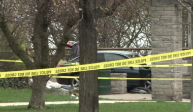 2 dead in single-vehicle crash in Hamilton