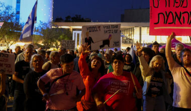 Hundreds of Israelis rally as US-Iran peace talks stall | Israel attacks Lebanon