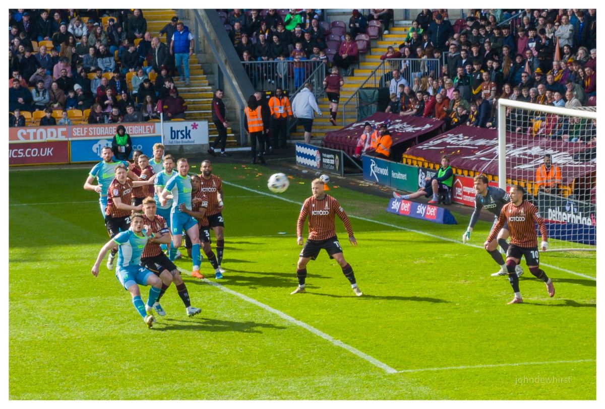 Bradford City manage their nerves to edge closer to sealing a play-off spot