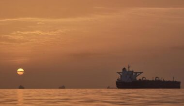 Iran doubles down on closing the Strait of Hormuz as the ceasefire nears expiration