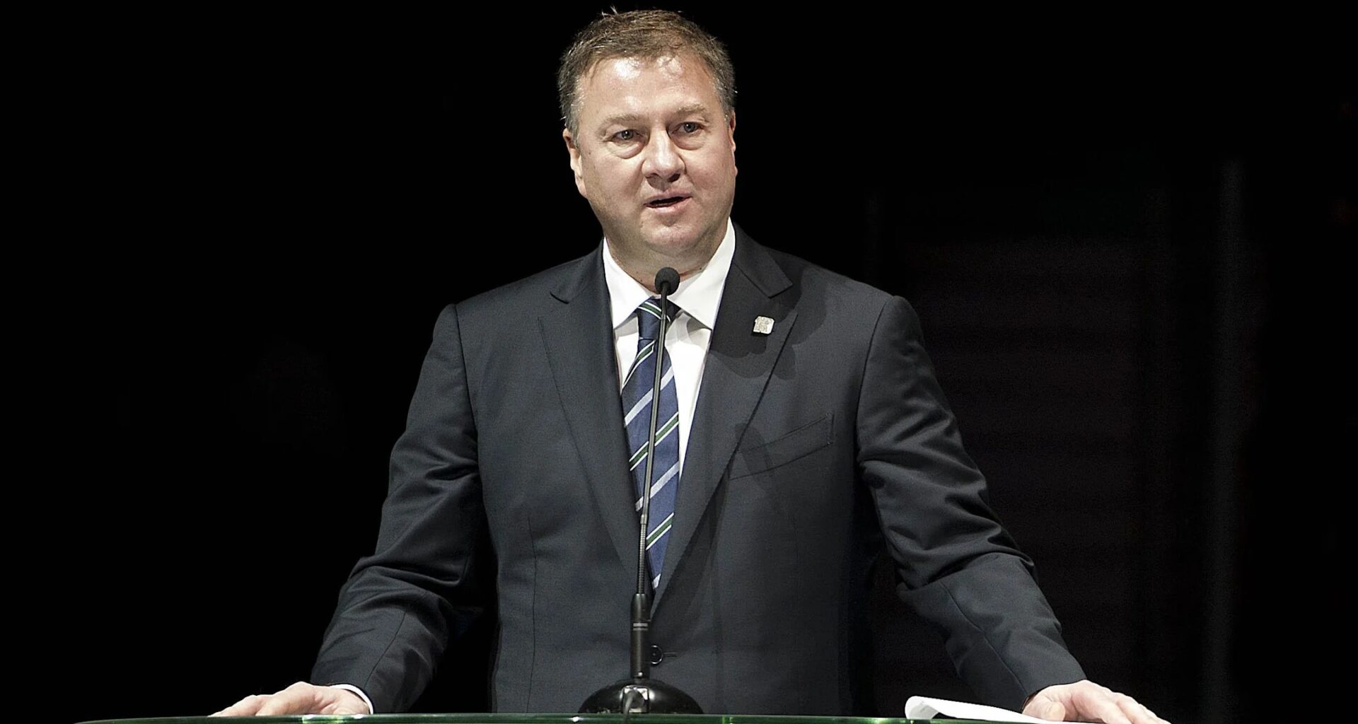 The Maple Leafs' top job is too big for "learn as you go" candidates