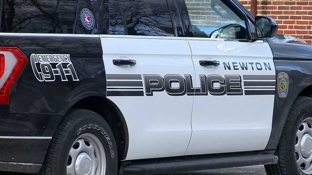 'We Stand With Israel' signs vandalized with dog feces, police say