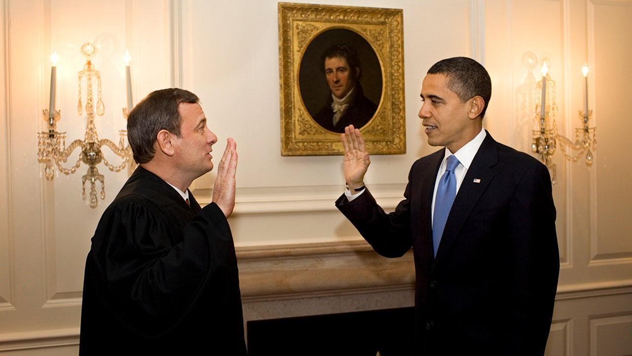 Roberts pushed to block Obama's Clean Power Plan, internal memos show