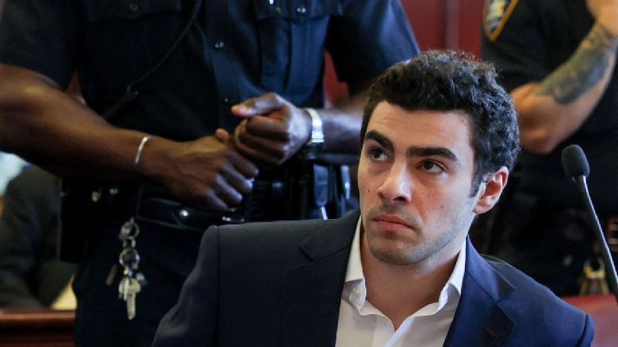 Luigi Mangione arrives in court in bid to delay federal trial over CEO killing