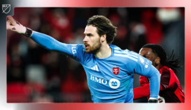 Toronto FC goalkeeper Luka Gavran scores INSANE equalizer