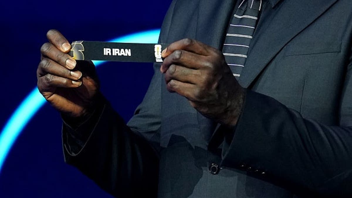 Shaquille O’Neal drawing a FIFA World Cup 2026 card at John F. Kennedy Center in Washington, D.C.