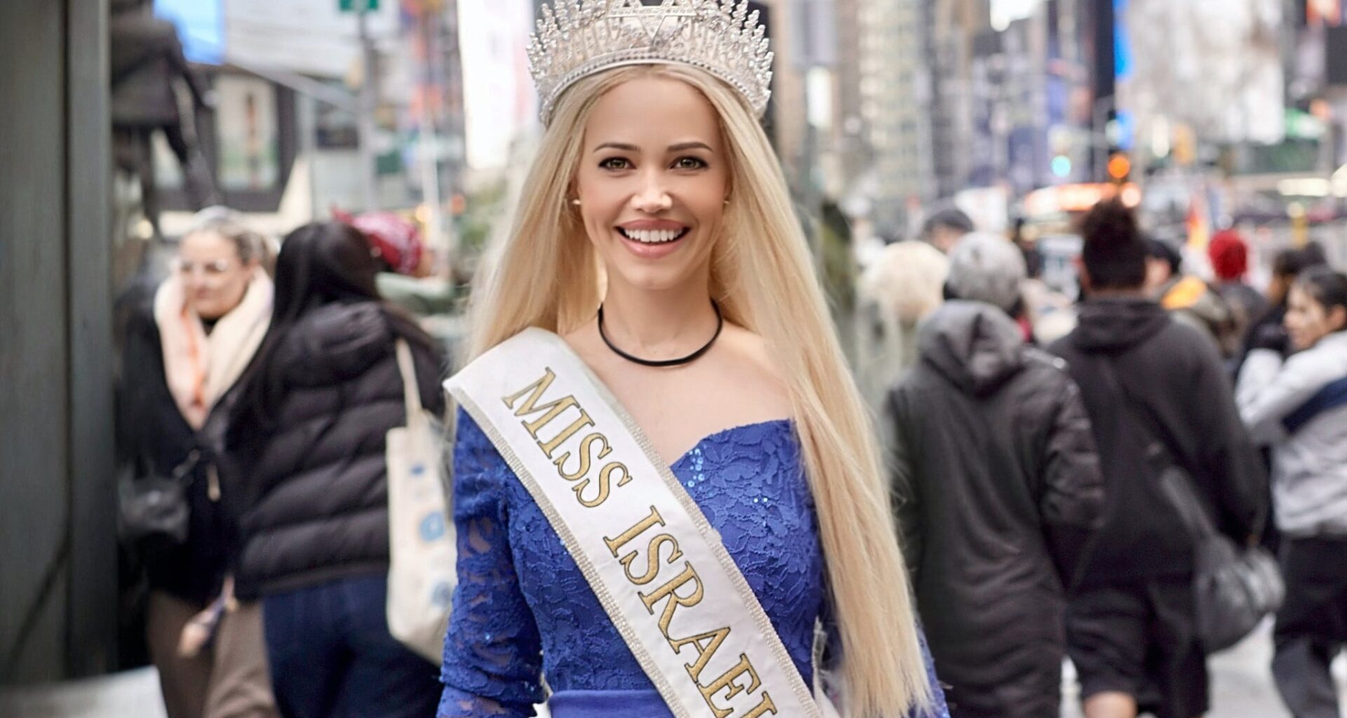 The Blogs: No Kings but God: Israeli Beauty Queen Faces Fear in Times Square on Passover | Ayelet Raymond