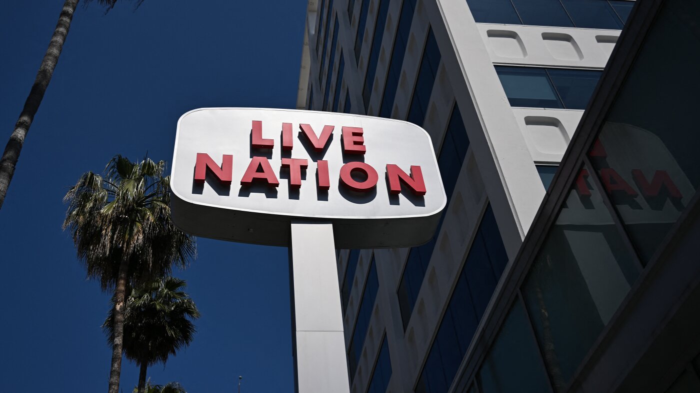 Jury finds that Live Nation and Ticketmaster acted as a monopoly : NPR