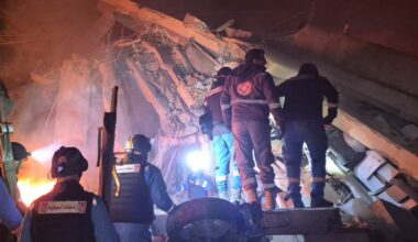 Trump says Iran ‘doing a very poor job’ in reopening the Strait of Hormuz : NPR