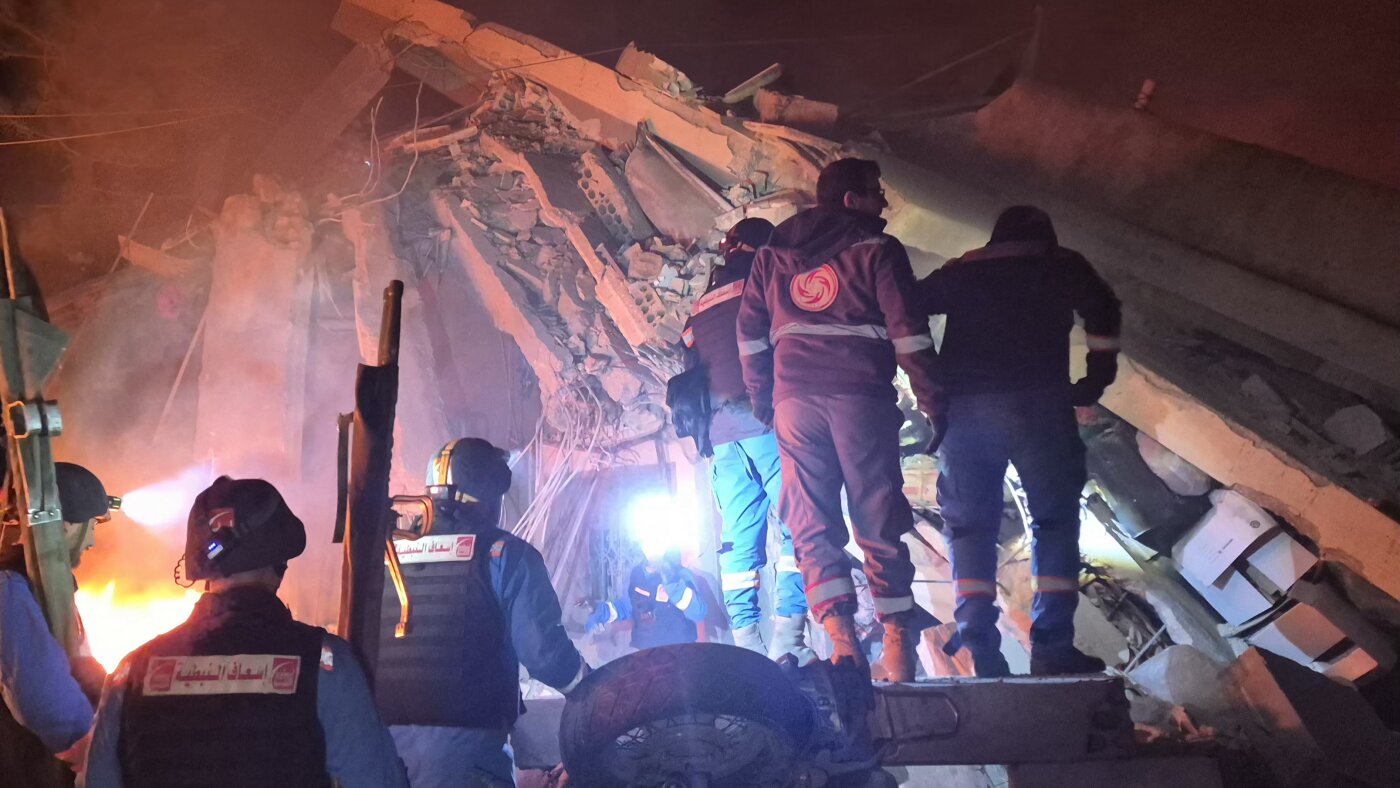 Trump says Iran ‘doing a very poor job’ in reopening the Strait of Hormuz : NPR