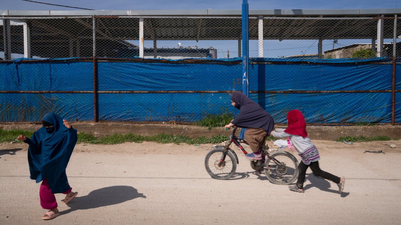 ISIS fighters have escape camps in Syria, but families remain detained : NPR