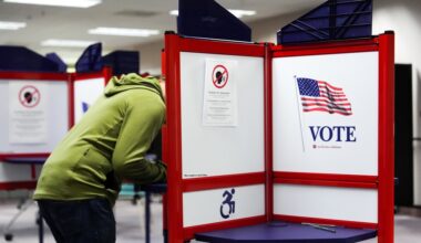 Virginia votes on Democratic redistricting plan for US House