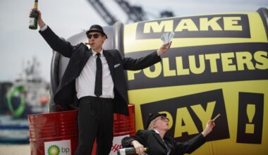 Colombia climate conference highlights challenges to shift from fossil fuels
