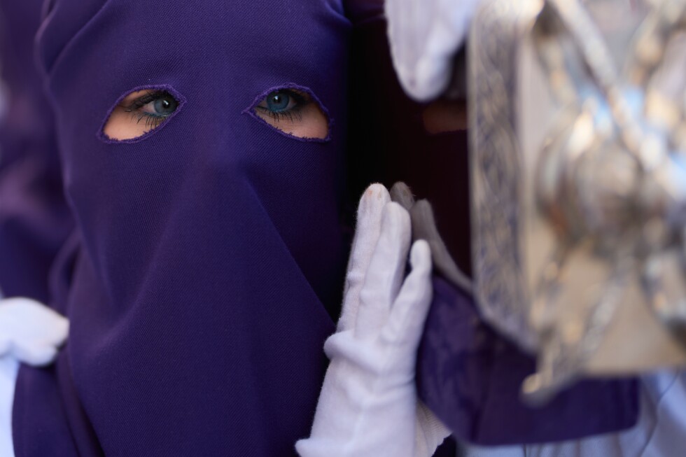 Spain: Brotherhood bars women from Holy Week procession, sparking debate