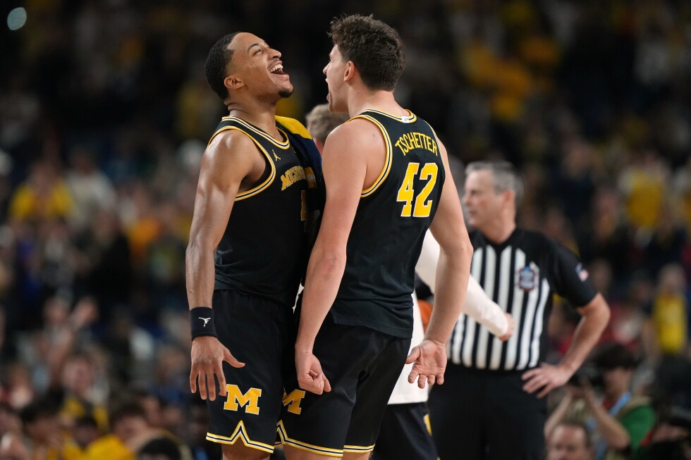 Michigan overpowers Arizona and reaches national title game with 91-73 win