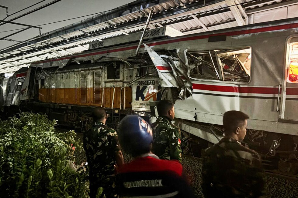 Train collision near Indonesia's capital kills 4