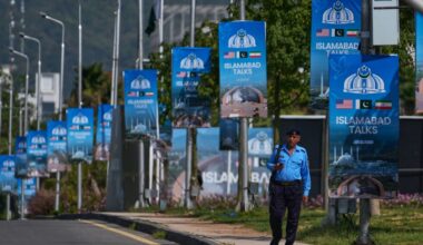 Live updates: Trump extends ceasefire with Iran but keeps blockade on Iranian ports