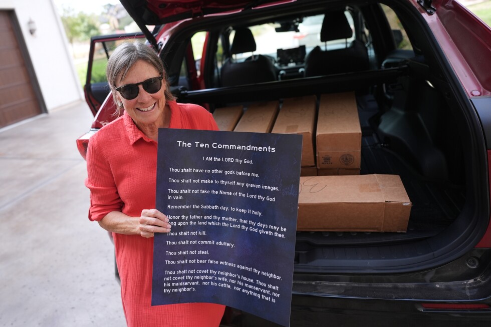 Texas can require public schools to display the Ten Commandments
