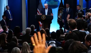 Judge finds Pentagon in violation of order to restore reporters' access