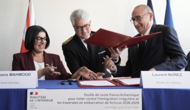 UK and France sign deal to curb English Channel migrant crossings