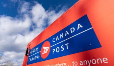 Canada Post moving to end home mail delivery