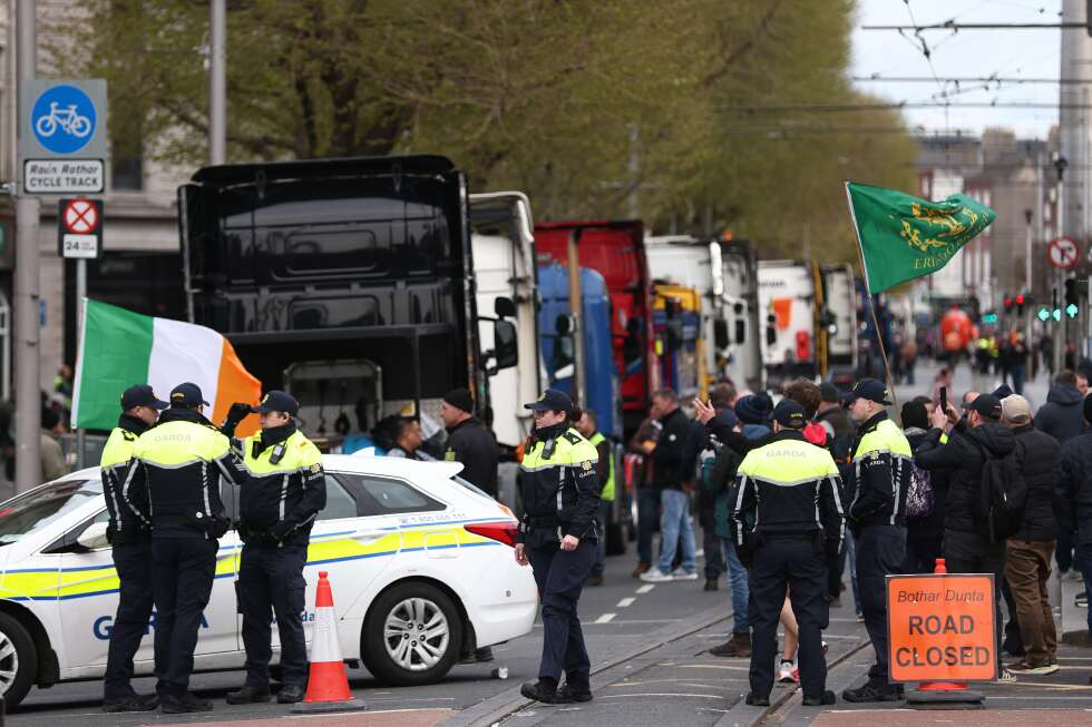 Ireland's fuel blockades lead to major highway closures and shortages
